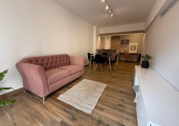 3 AMBIENTES RECICLADO CON BALCON A LA CALLE Y COCHERA FIJA EN EXCELENTE UBICACION