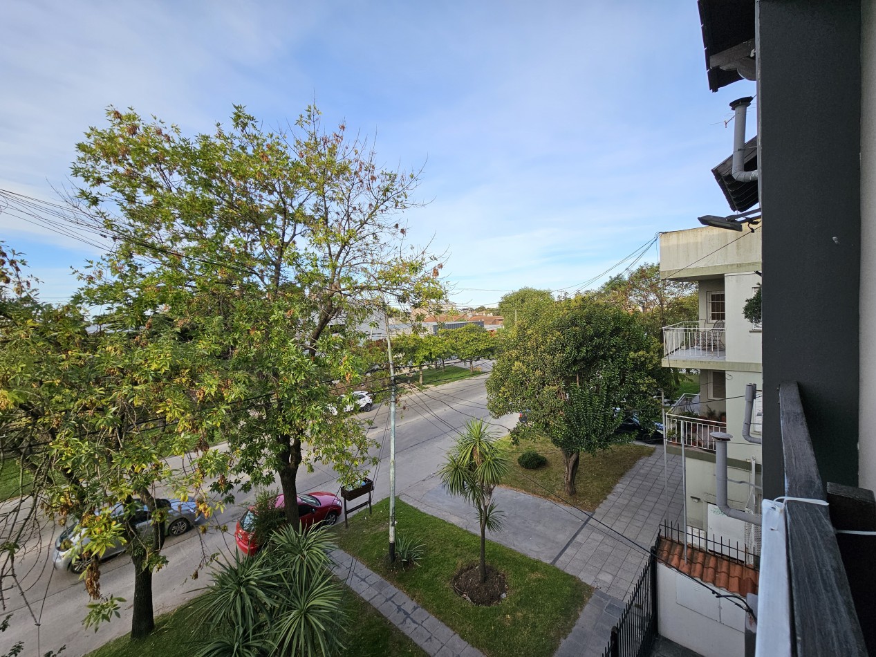 PH EN DUPLEX 3 AMBIENTES CON BALCON AL FRENTE APTO CREDITO!