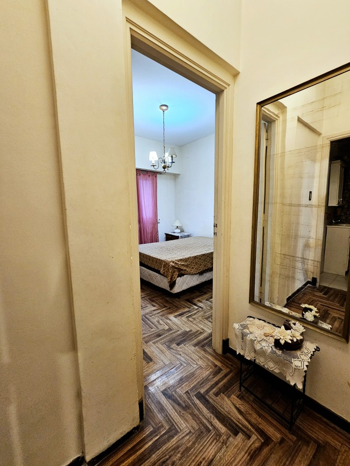 DEPARTAMENTO 2 AMBIENTES FRENTE A PLAZA COLON