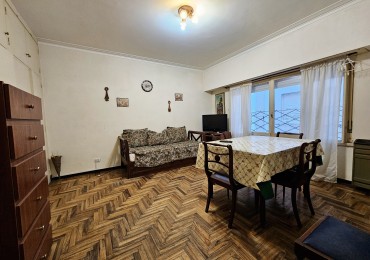 DEPARTAMENTO 2 AMBIENTES FRENTE A PLAZA COLON